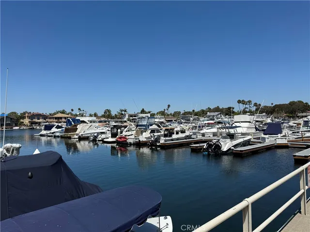 $1,388,888 | 4165 Warner Avenue, Unit 202, Huntington Beach, CA 92649