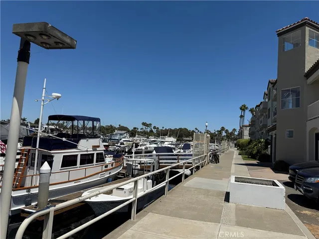 $1,388,888 | 4165 Warner Avenue, Unit 202, Huntington Beach, CA 92649
