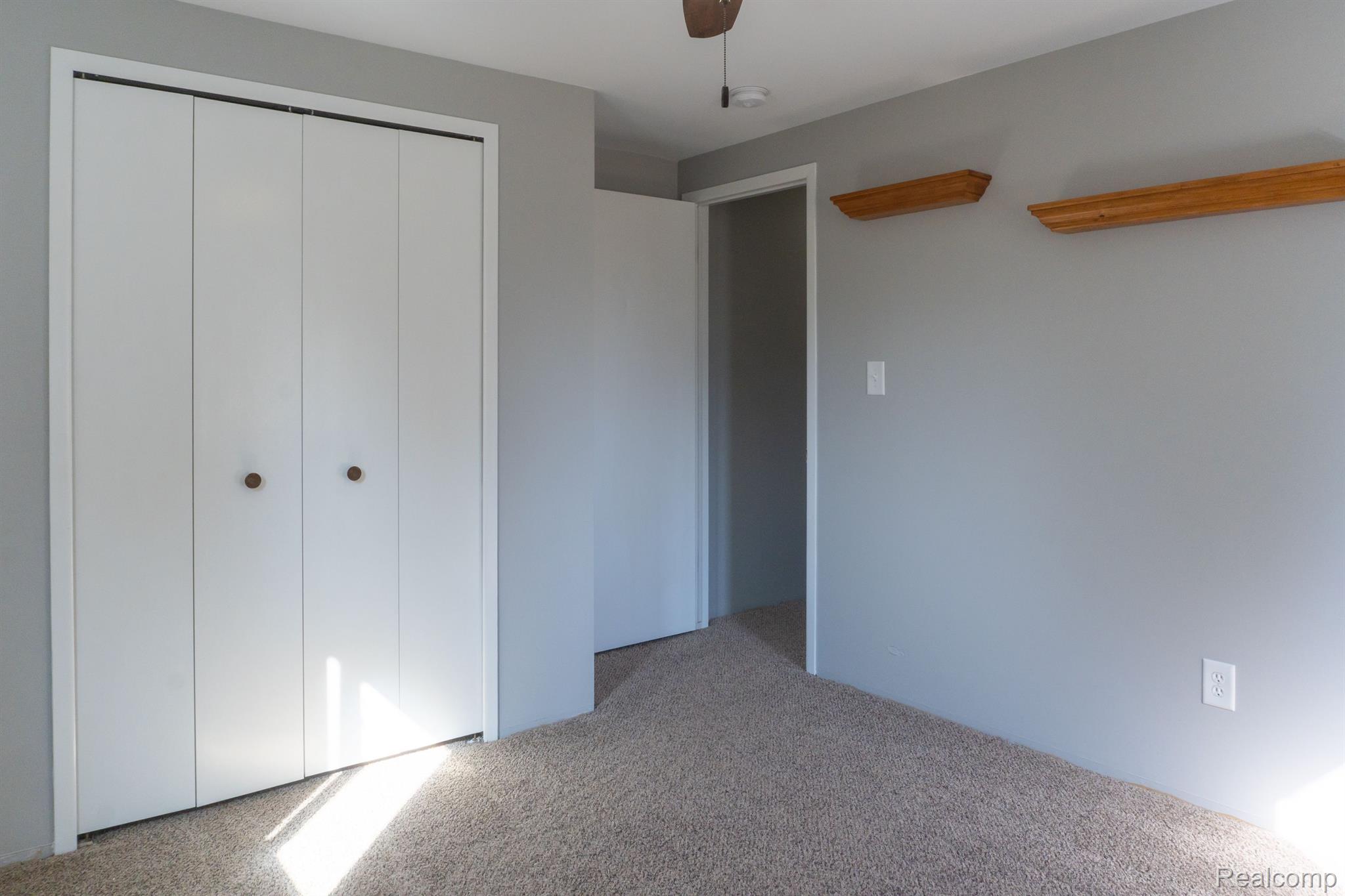 5781 Byron Road Howell, MI 48855 - Photo 28 of 39 Gallery Image 28