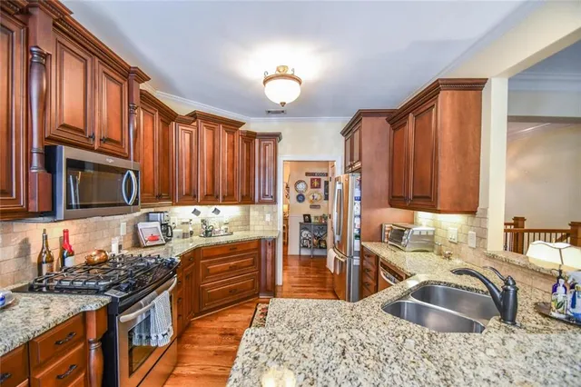 $649,000 | 1173 St Charles Place, Gainesville, GA 30501