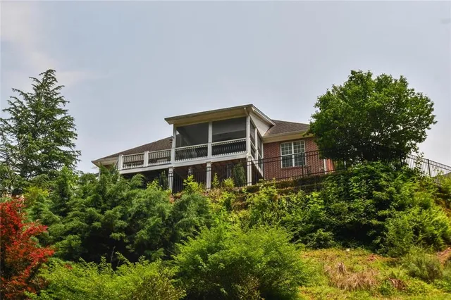 $649,000 | 1173 St Charles Place, Gainesville, GA 30501