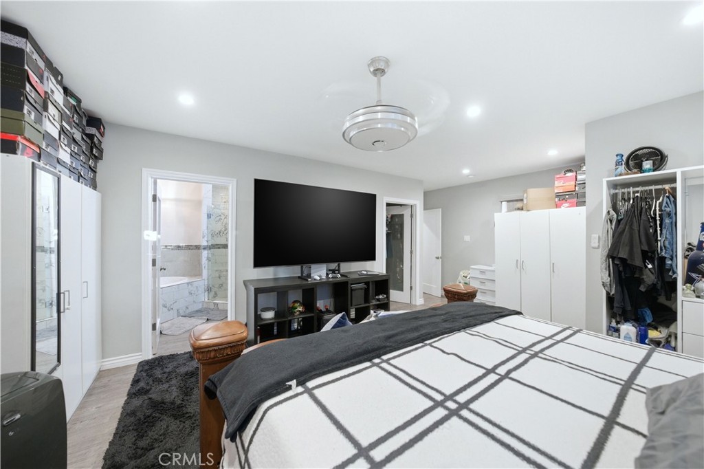 307 South Locust Avenue Compton, CA 90221 - Photo 15 of 35