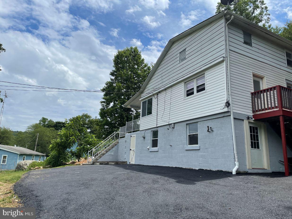 104 Chapel Road Boyertown, PA 19512 - Photo 3 of 30 Gallery Image 3