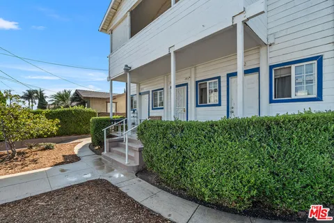 $1,075,000 | 2810 East 6th Street, Los Angeles, CA 90023