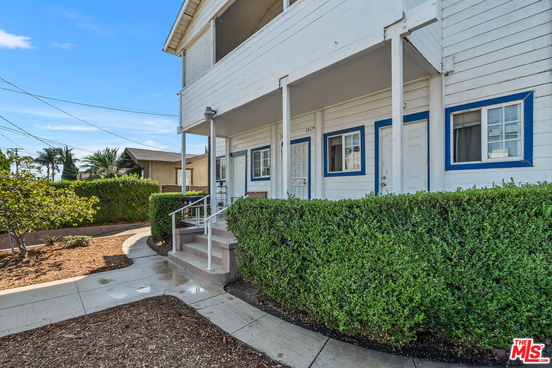 2810 East 6th Street Los Angeles, CA 90023 - Photo 5 of 15