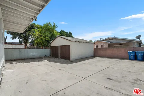 $1,075,000 | 2810 East 6th Street, Los Angeles, CA 90023