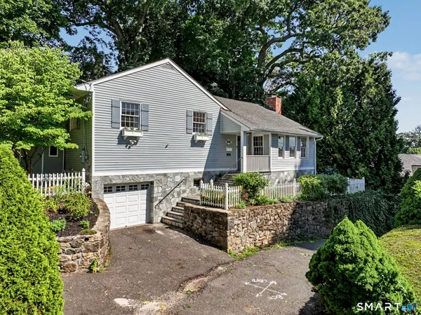 $898,000 | 106 Shorefront Park, Norwalk, CT 06854