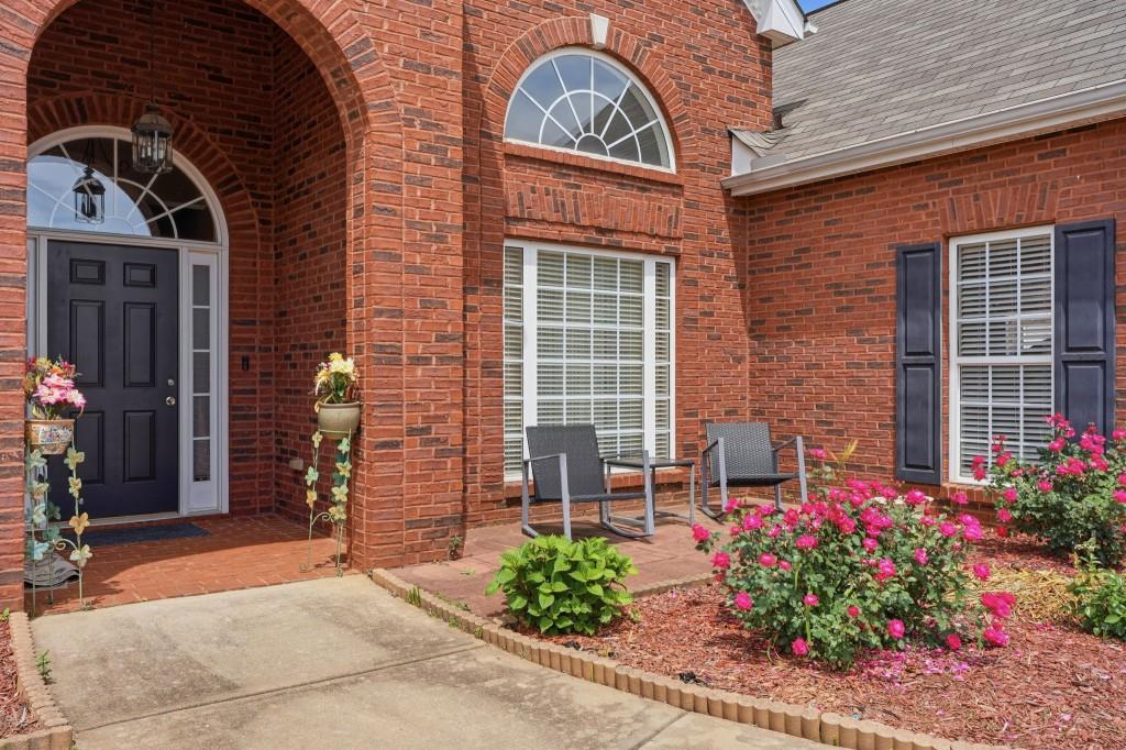 812 North Bay Overlook Villa Rica, GA 30180 - Photo 3 of 30