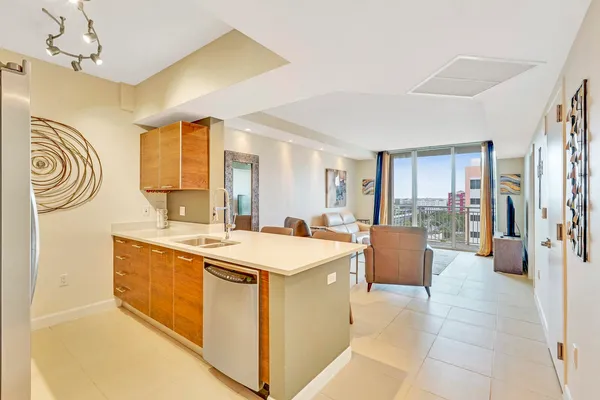 $2,600 | 480 Hibiscus Street, Unit 803, West Palm Beach, FL 33401