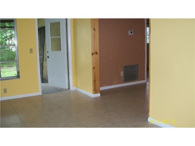 5442 Southeast Cable Drive Stuart, FL 34997 - Photo 4 of 10