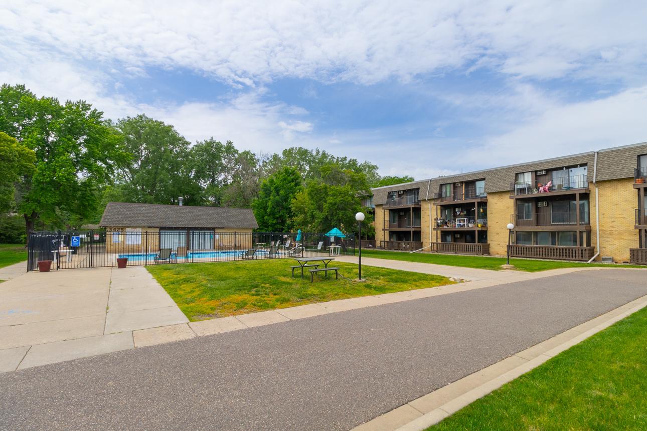 3431 Kent Street, Unit 815 Shoreview, MN 55126 - Photo 28 of 28