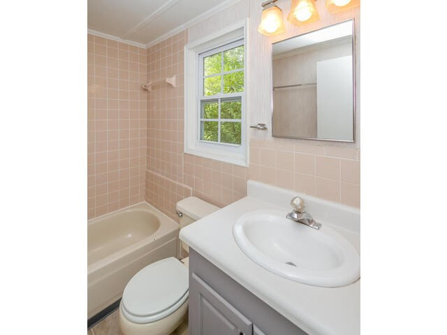 3904 Buck Road Augusta, GA 30909 - Photo 28 of 48 Owners bathroom
