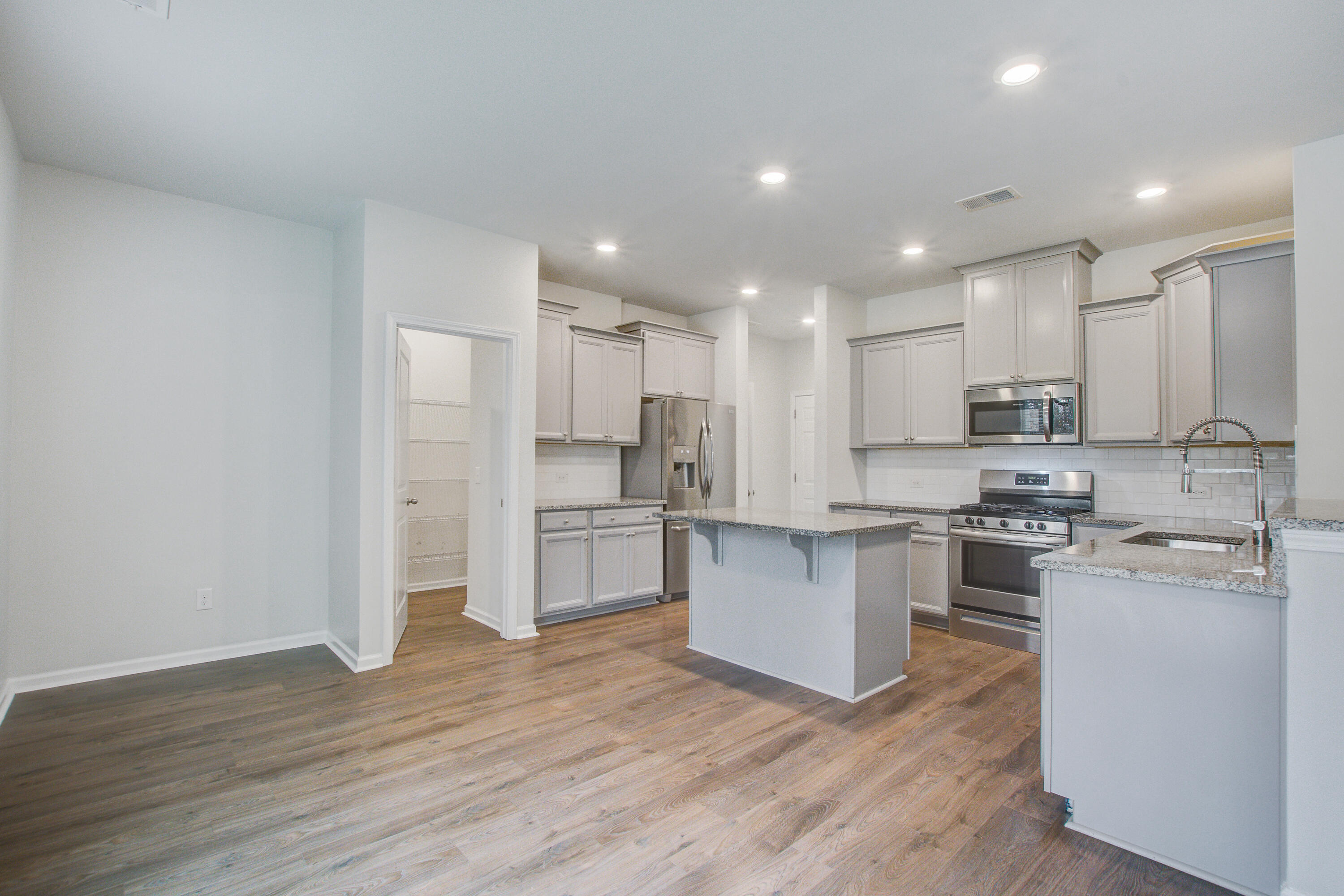 602 Mountain Laurel Circle Goose Creek, SC 29445 - Photo 12 of 31 602 (12)