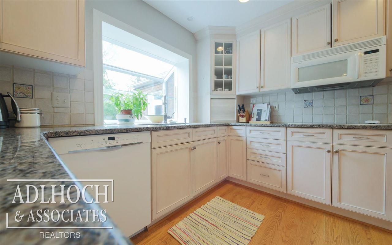 256 Cloverly Road Grosse Pointe Farms, MI 48236 - Photo 9 of 26