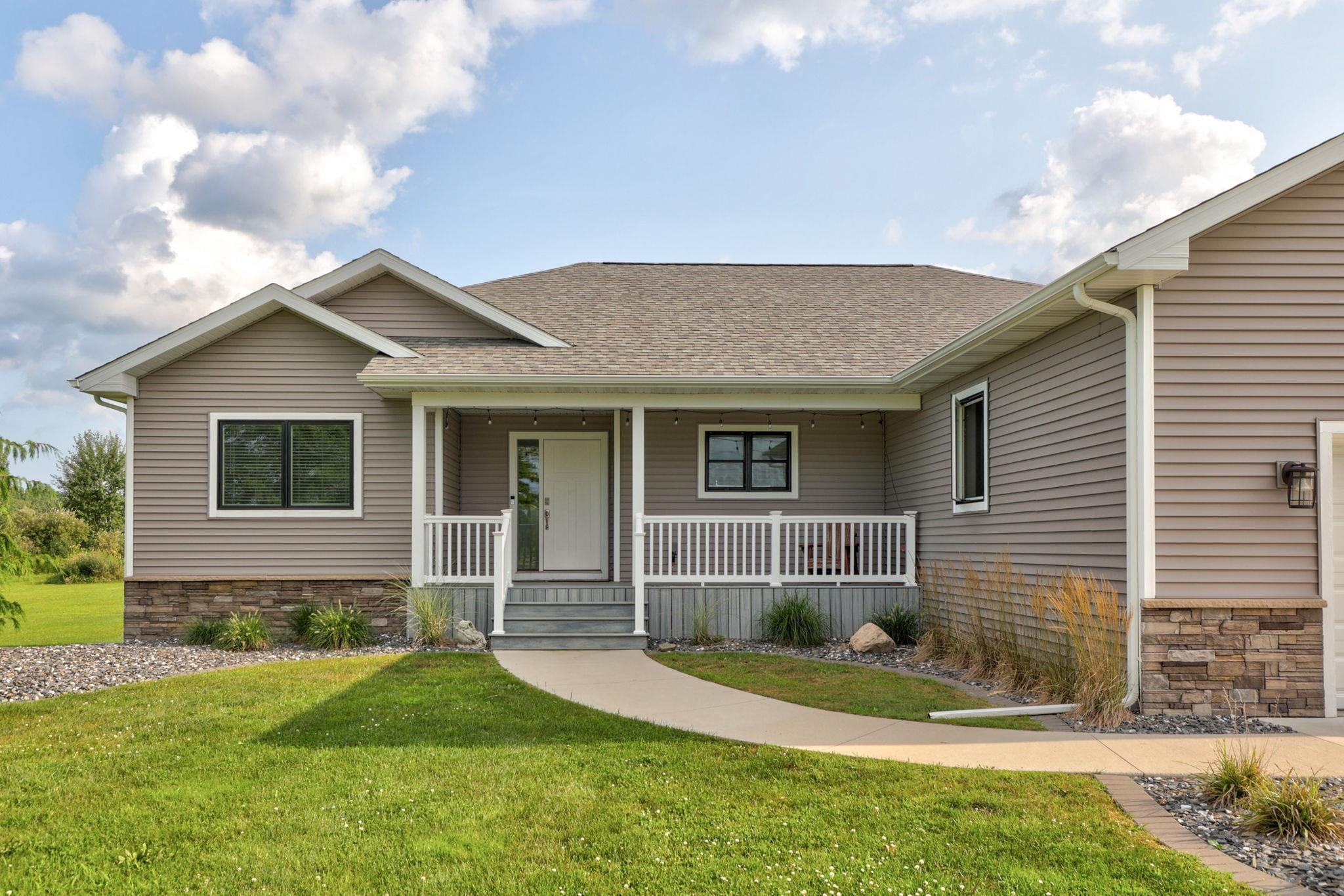 11430 Canada Road Birch Run, MI 48415 - Photo 4 of 69 50150959-8e1982a7-e256-4aed-b4ae-20d41c35aef7.JPG