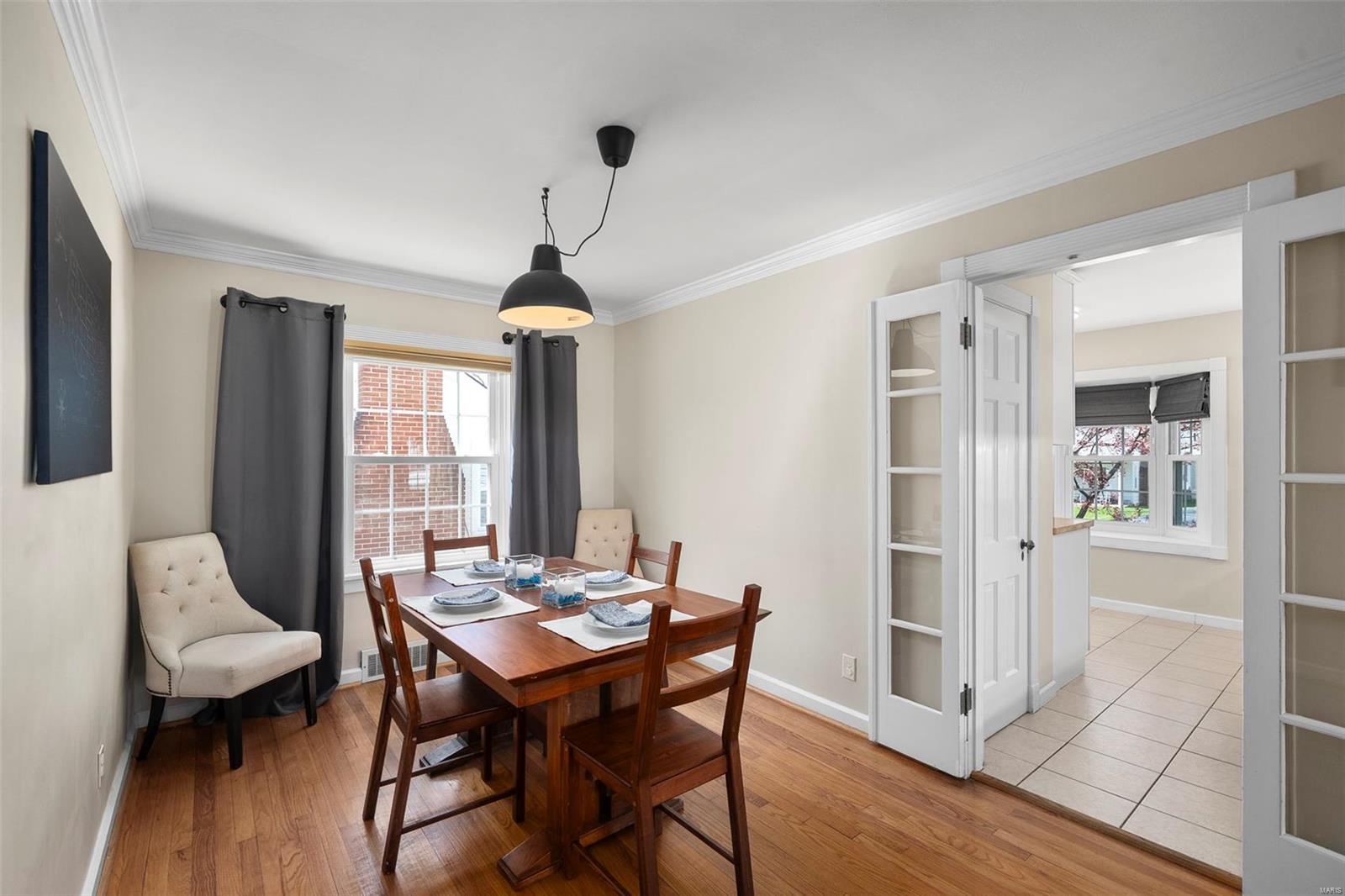 2820 Manderly Drive St. Louis, MO 63144 - Photo 12 of 51