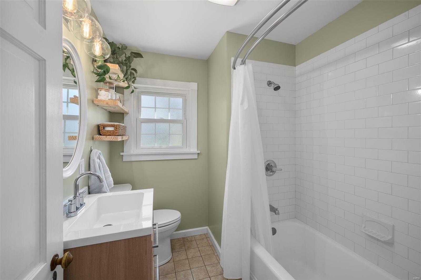 2820 Manderly Drive St. Louis, MO 63144 - Photo 20 of 51