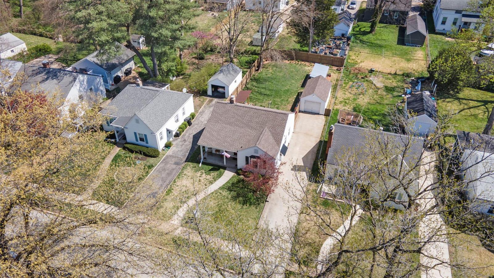 2820 Manderly Drive St. Louis, MO 63144 - Photo 2 of 51