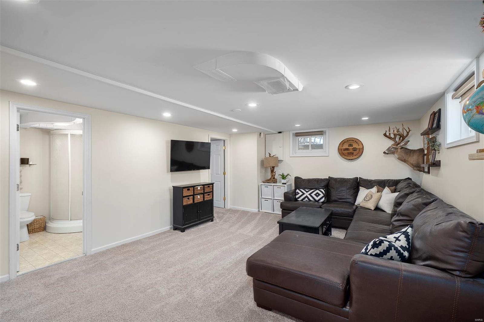 2820 Manderly Drive St. Louis, MO 63144 - Photo 27 of 51