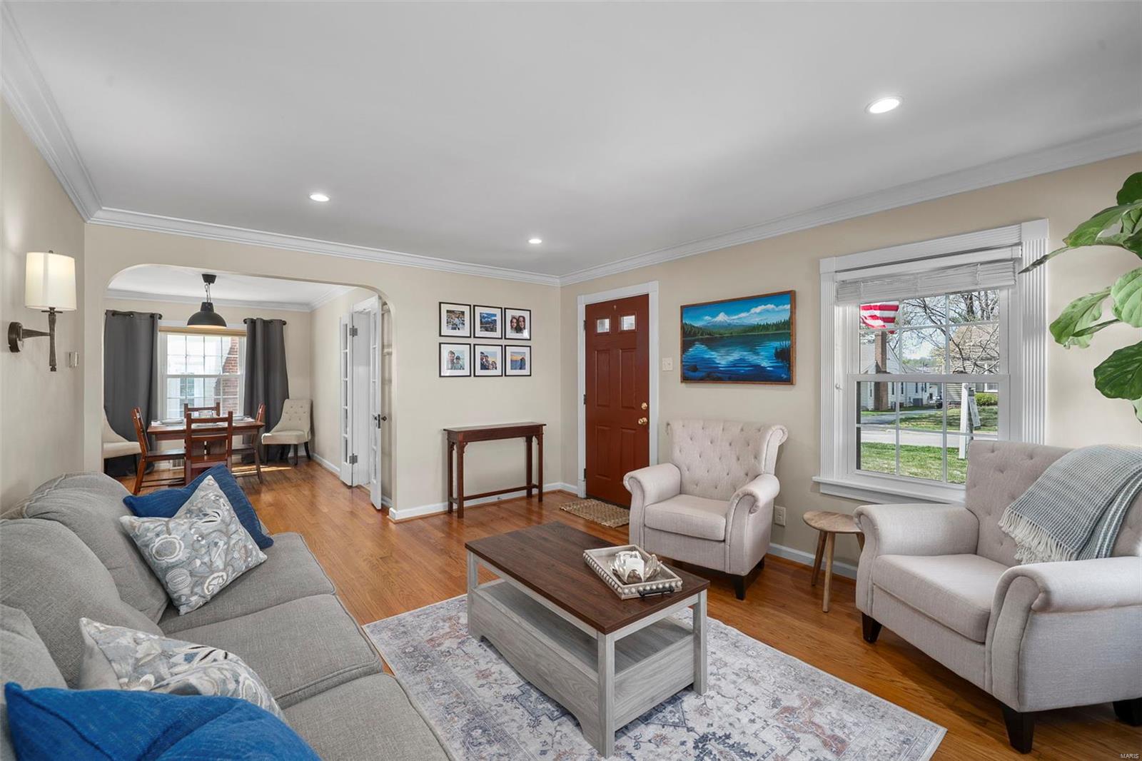 2820 Manderly Drive St. Louis, MO 63144 - Photo 9 of 51