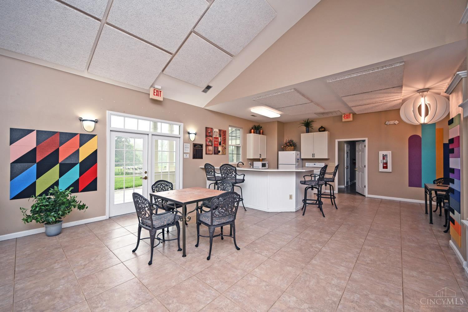 7905 Ramble View, Unit 301 Cincinnati, OH 45231 - Photo 41 of 44