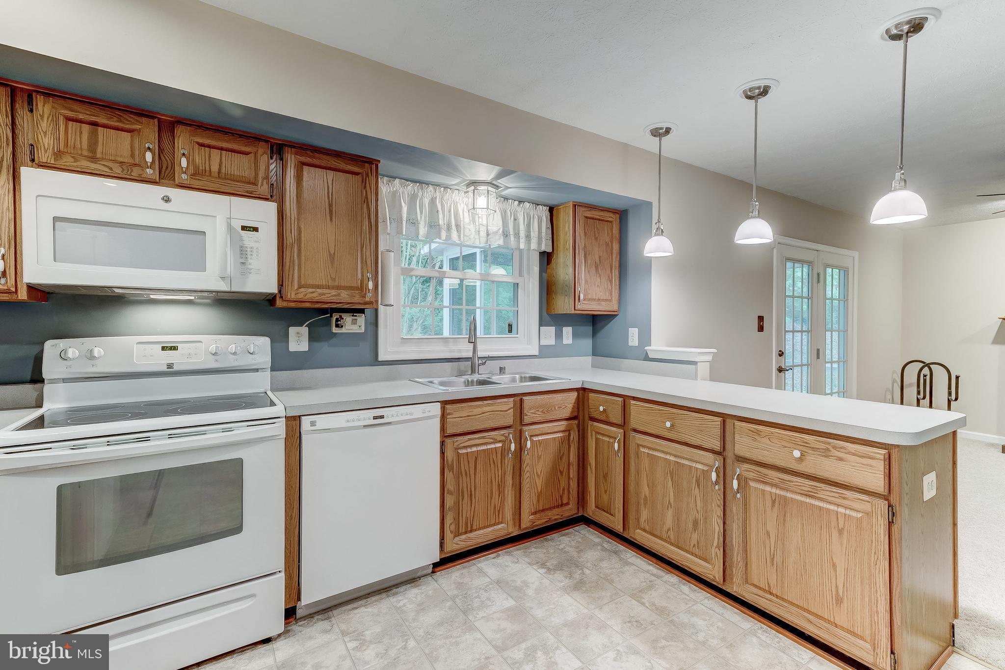 9516 Stoneoak Road Baltimore, MD 21236 - Photo 13 of 54