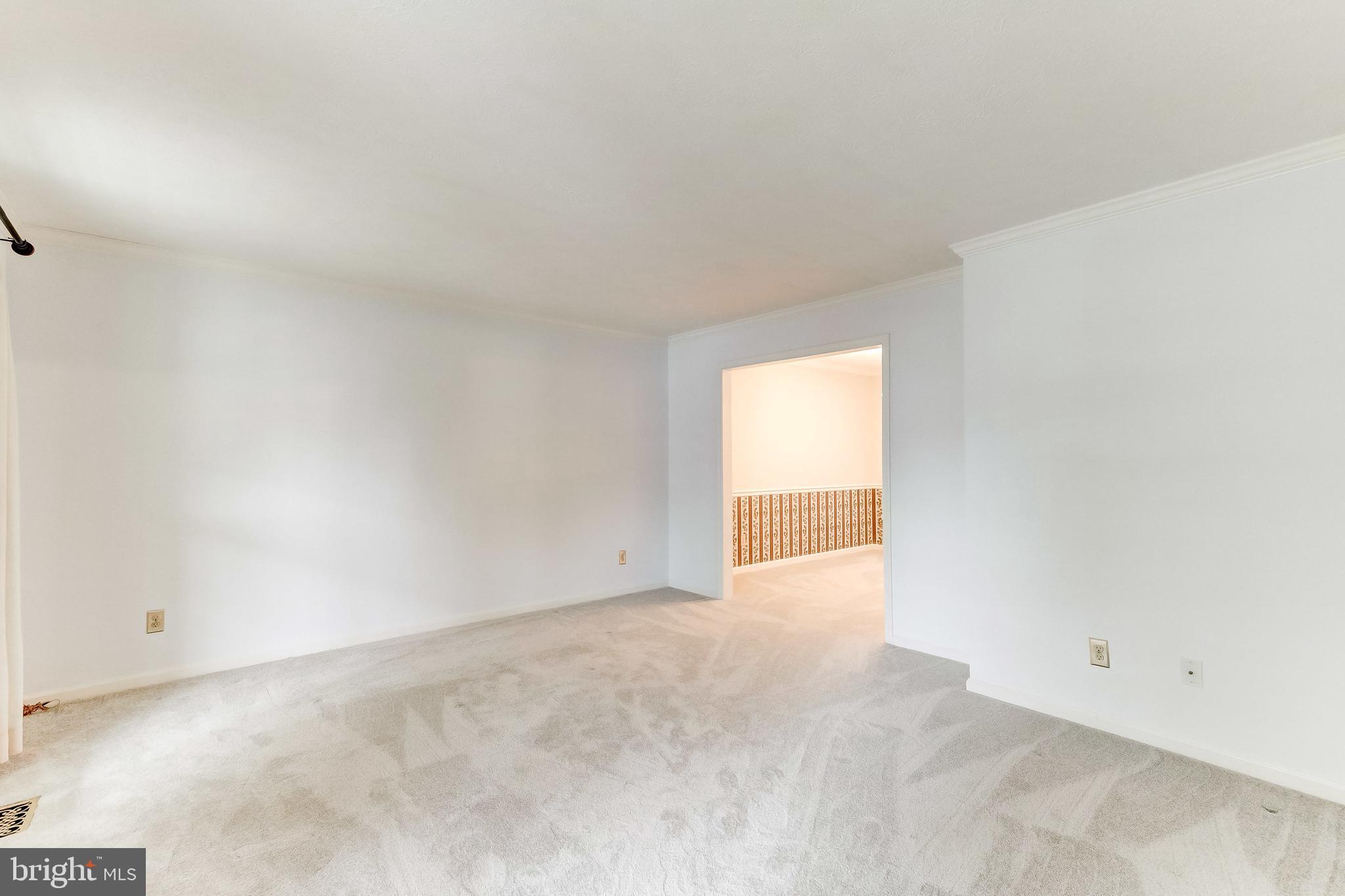 9516 Stoneoak Road Baltimore, MD 21236 - Photo 6 of 54