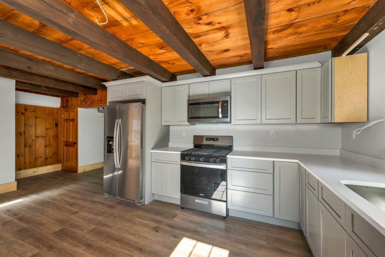 313 N Road Barnstead, NH 03225 - Photo 11 of 29