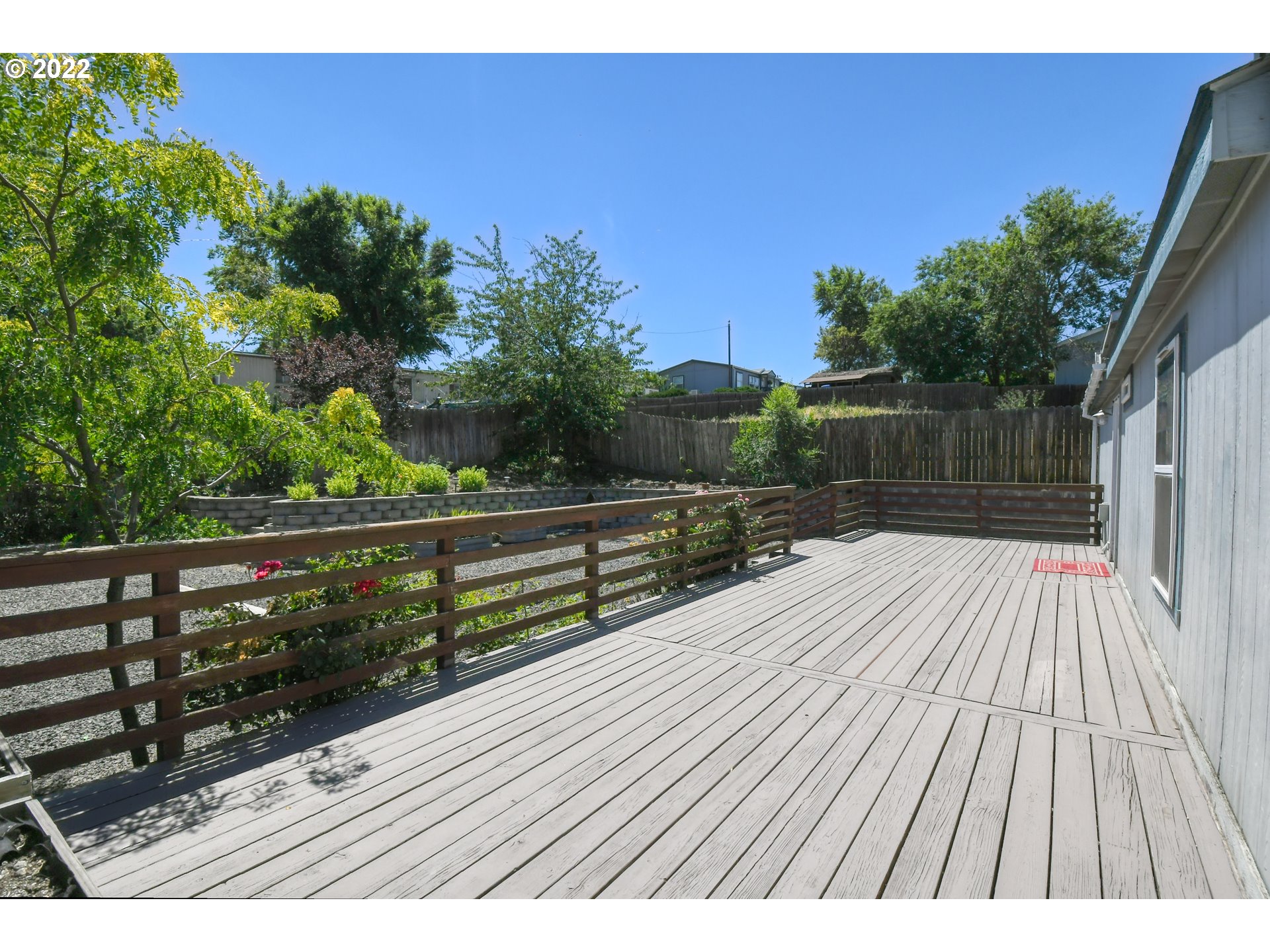 3021 Southwest River View Drive Pendleton, OR 97801 - Photo 26 of 32 a view of balcony with wooden floor and outdoor space