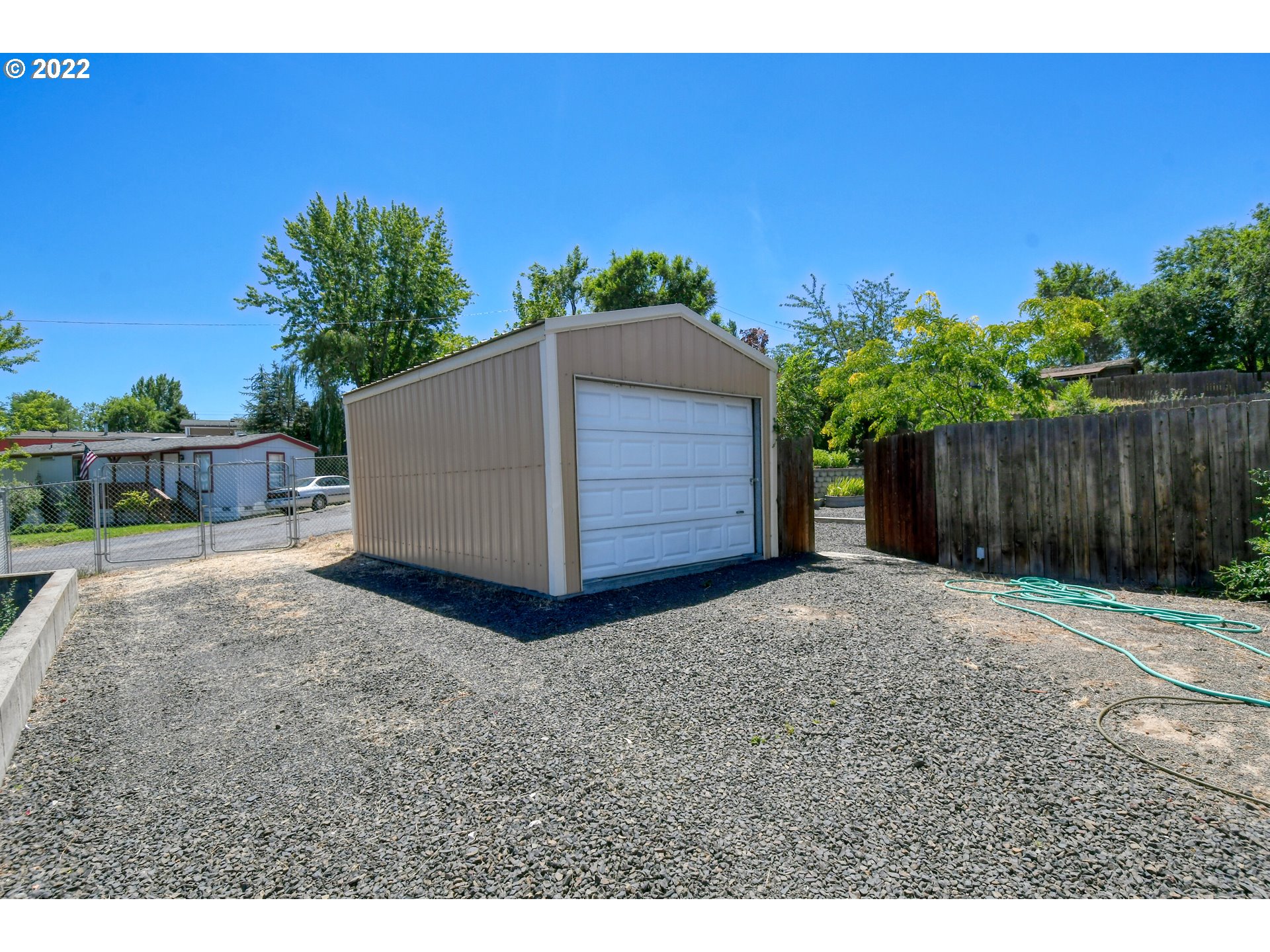 3021 Southwest River View Drive Pendleton, OR 97801 - Photo 30 of 32 a view of a backyard