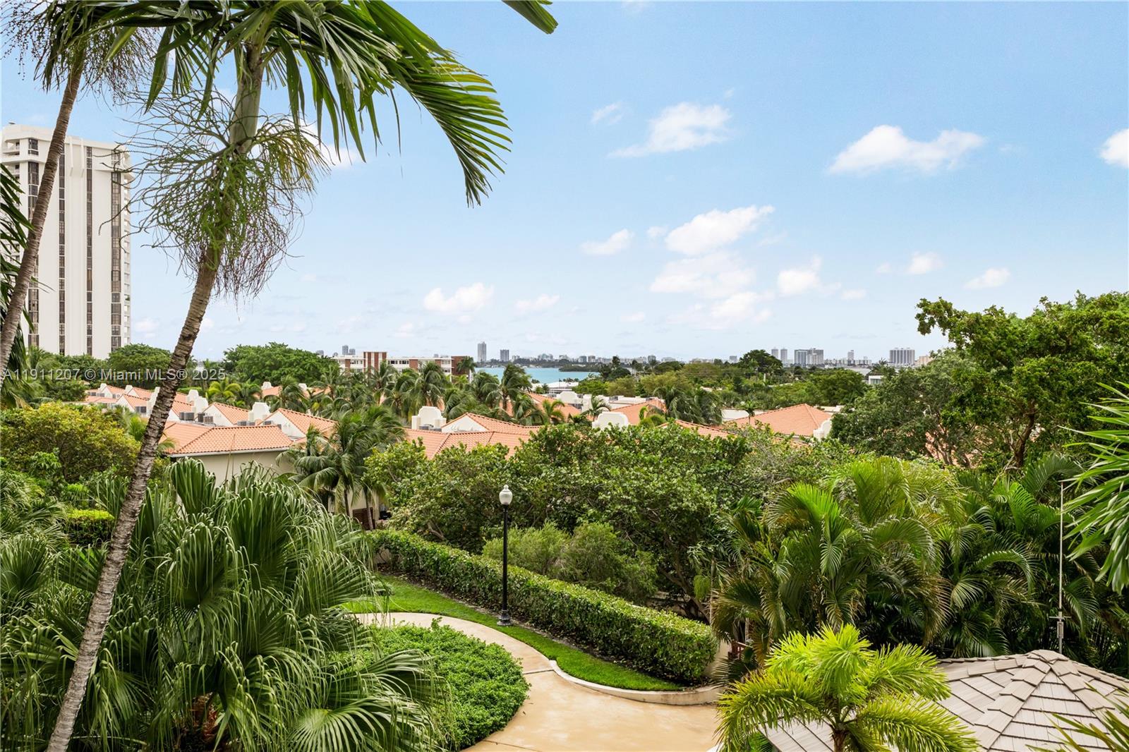 1000 Quayside Terrace, Unit 506 Miami, FL 33138 - Photo 23 of 42 a view of a yard and mountain