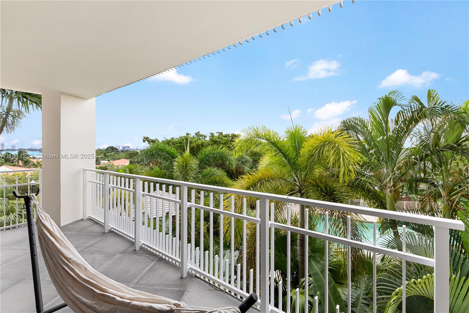 1000 Quayside Terrace, Unit 506 Miami, FL 33138 - Photo 24 of 42 a view of a balcony with chair