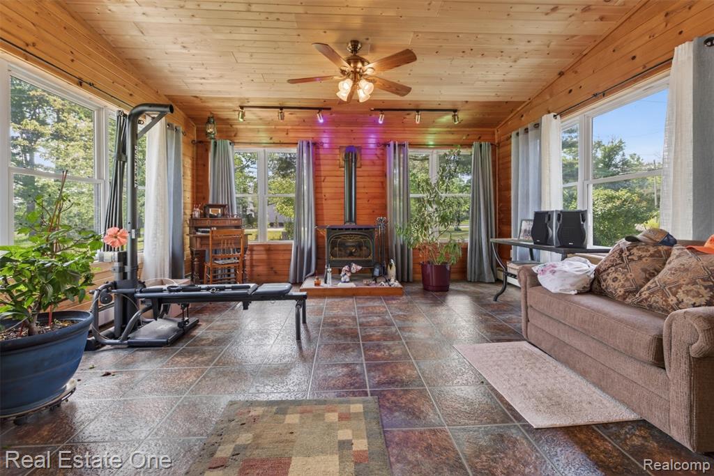 4489 School Road Roscommon, MI 48653 - Photo 11 of 67