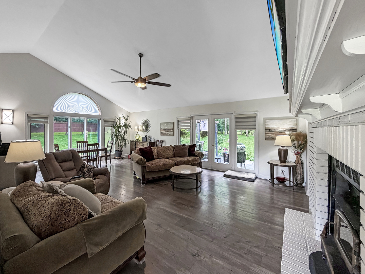 2579 West Fairgrounds Road Freeport, IL 61032 - Photo 13 of 58