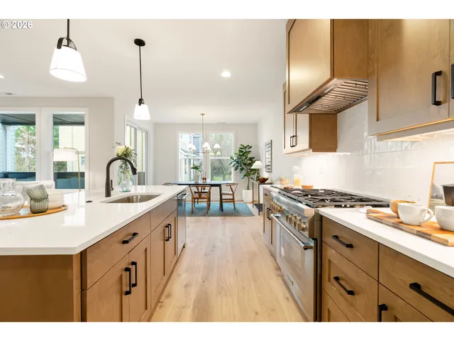 $975,000 | 2885 Northwest 114th Terrace, Portland, OR 97229