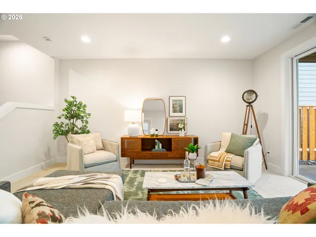 $975,000 | 2885 Northwest 114th Terrace, Portland, OR 97229