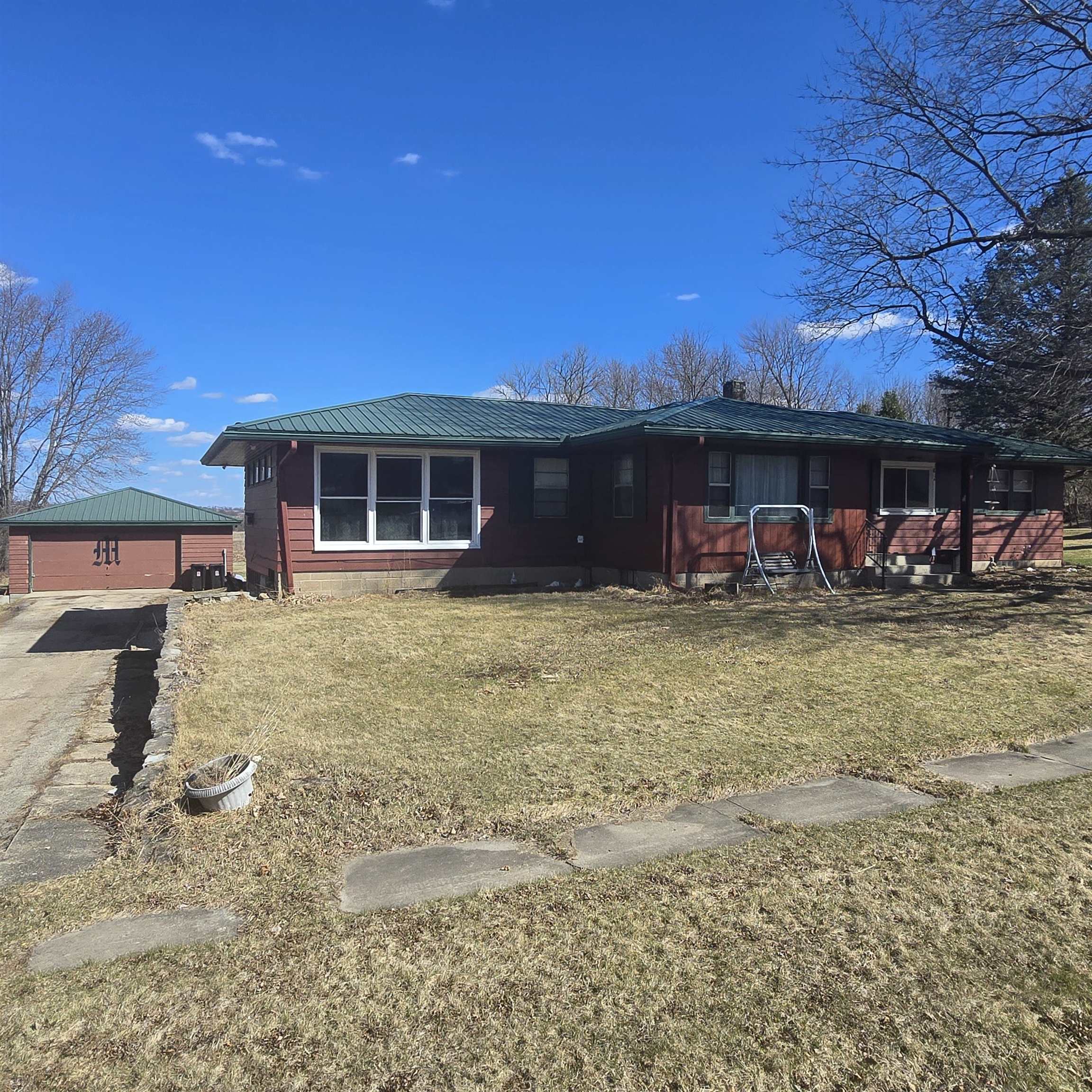 607 Garfield Street Leaf River, IL 61047 - Photo 7 of 25