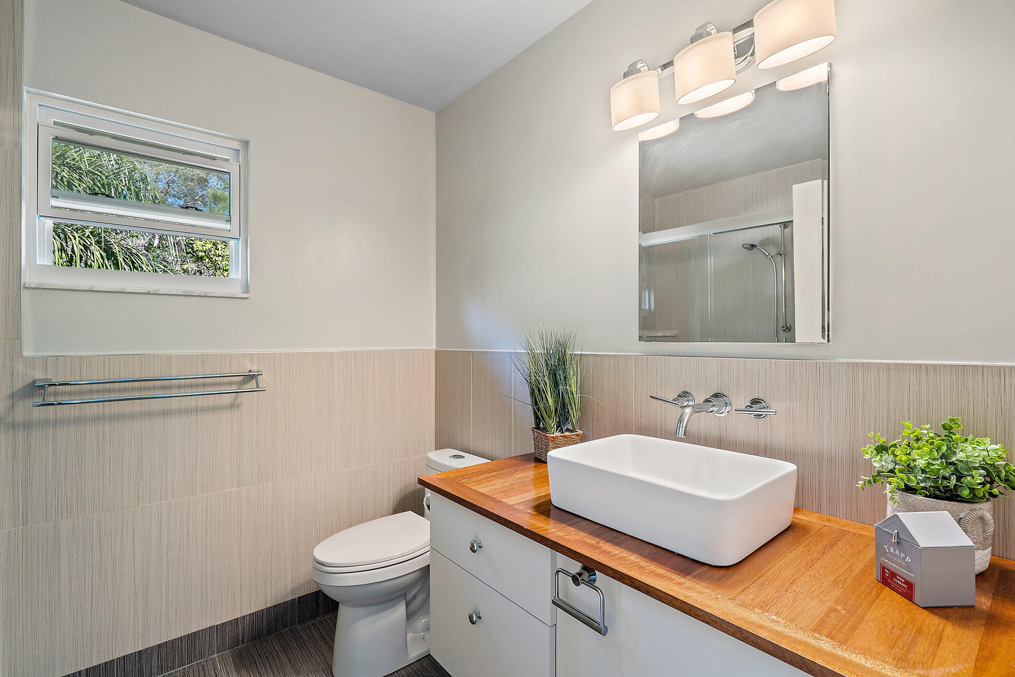15832 Jupiter Farms Road Jupiter, FL 33478 - Photo 7 of 26 019-15832JupiterFarmsRd-Jupiter-FL-small