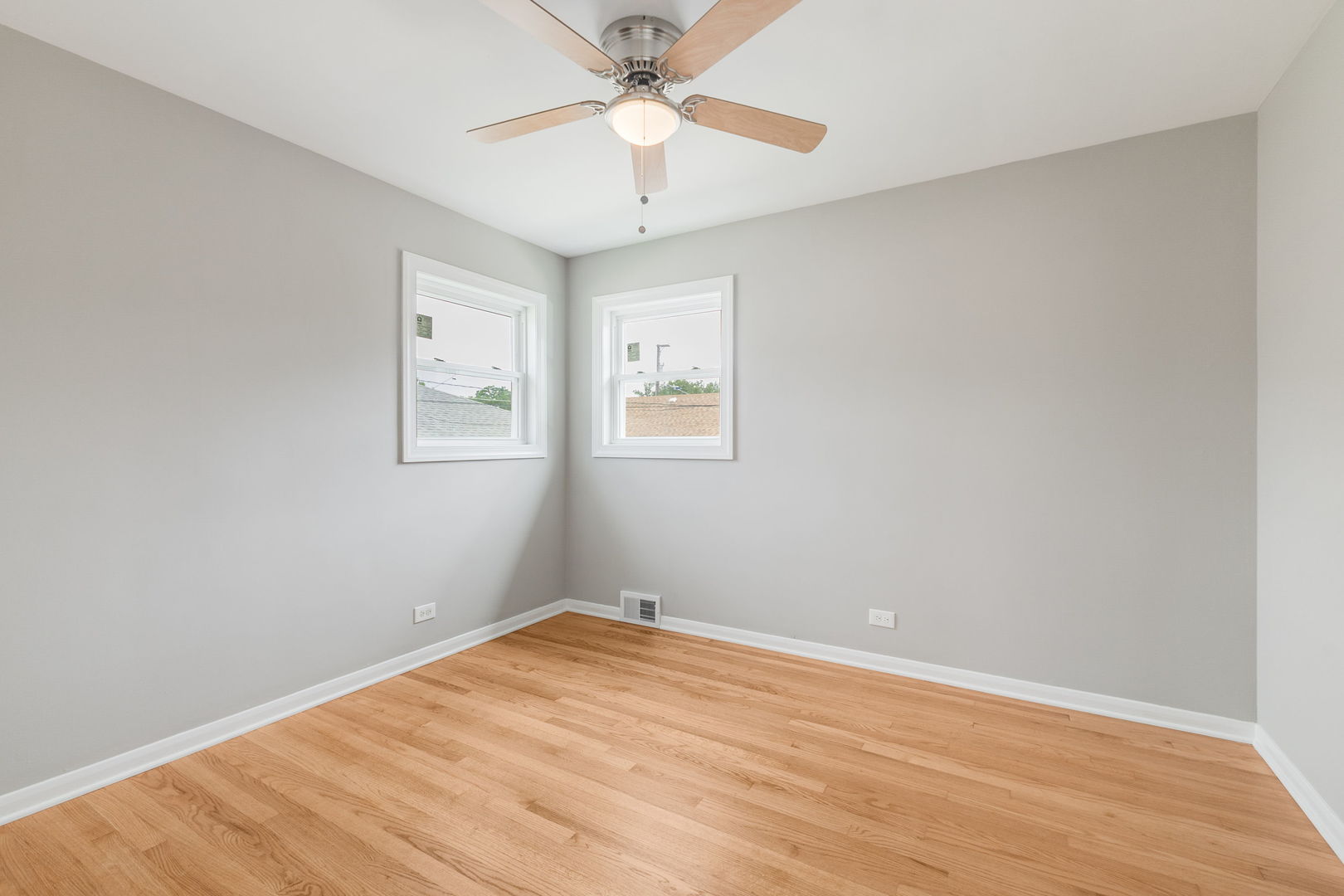 9120 West 26th Place Brookfield, IL 60513 - Photo 17 of 32