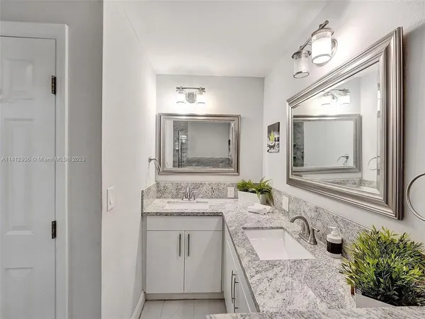 $4,750 | 2500 Northeast 19th Street, Pompano Beach, FL 33062