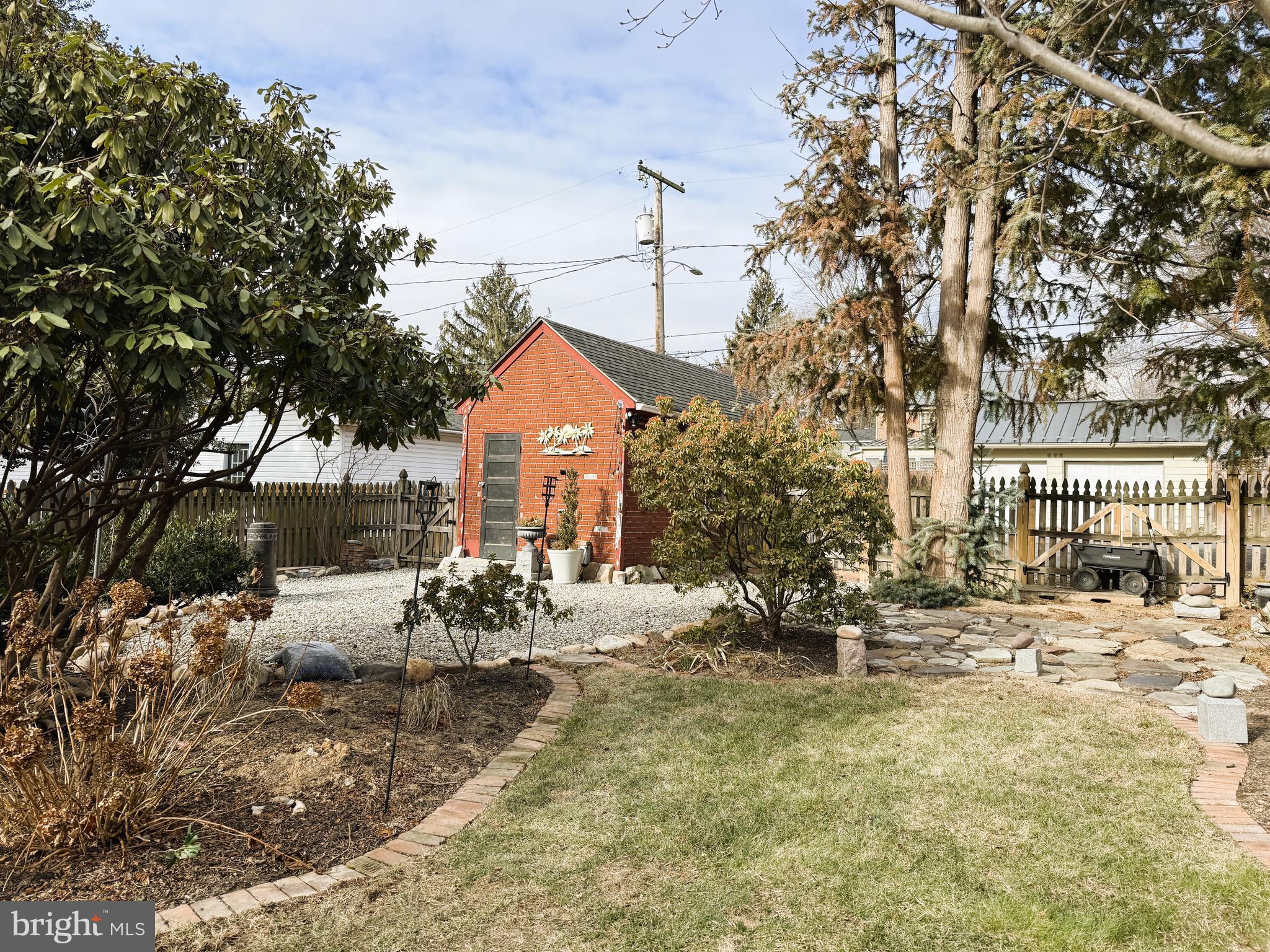 605 Fairview Avenue Frederick, MD 21701 - Photo 10 of 24