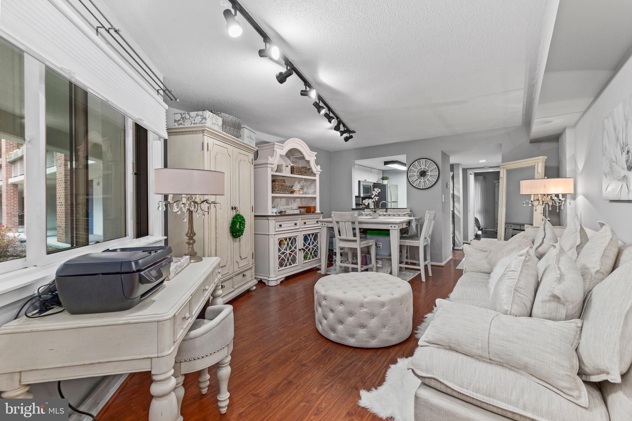 1951 Sagewood Lane, Unit 18 Reston, VA 20191 - Photo 3 of 34