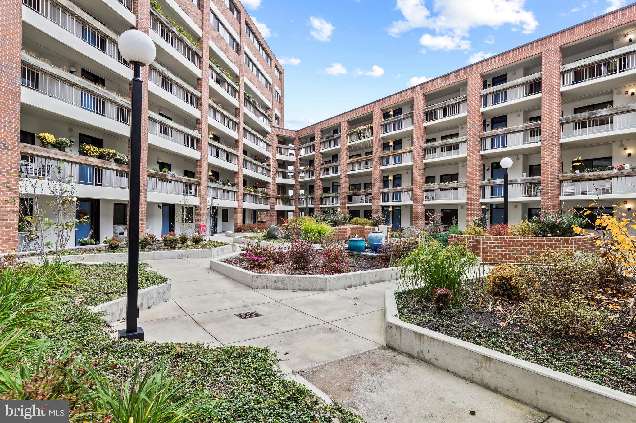 1951 Sagewood Lane, Unit 18 Reston, VA 20191 - Photo 22 of 34
