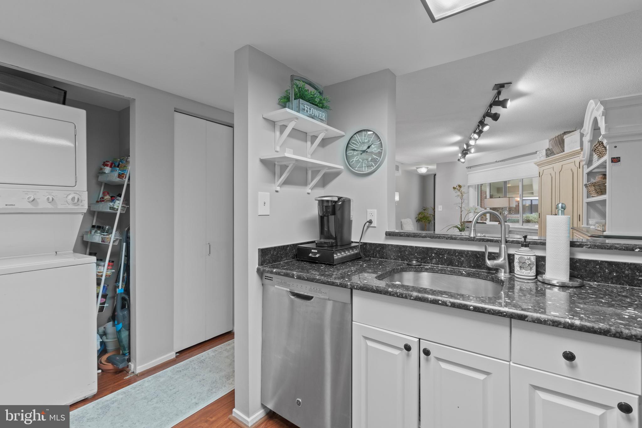 1951 Sagewood Lane, Unit 18 Reston, VA 20191 - Photo 9 of 34