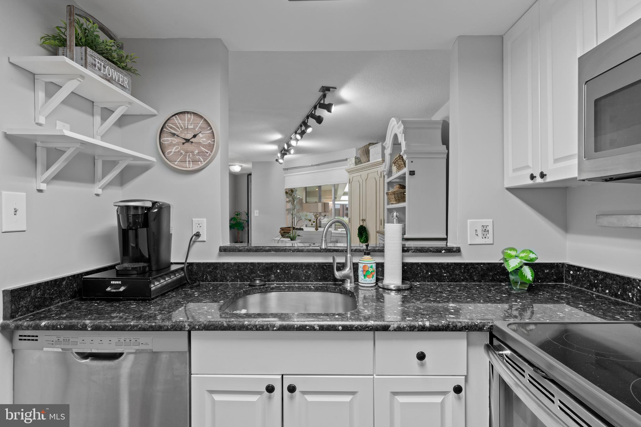 1951 Sagewood Lane, Unit 18 Reston, VA 20191 - Photo 10 of 34