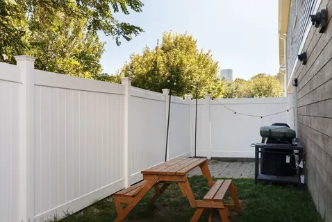 $719,000 | 11 Elbridge Lane, Unit 11, Marblehead, MA 01945