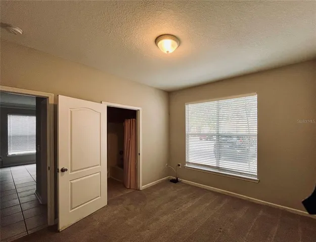 $140,000 | 17942 Villa Creek Drive, Unit 17942, Tampa, FL 33647