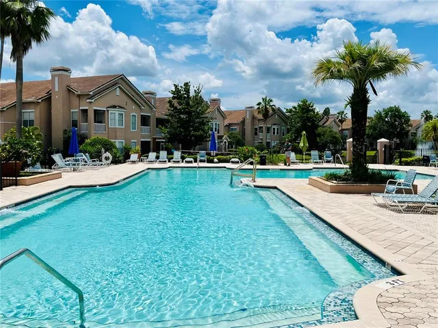$140,000 | 17942 Villa Creek Drive, Unit 17942, Tampa, FL 33647