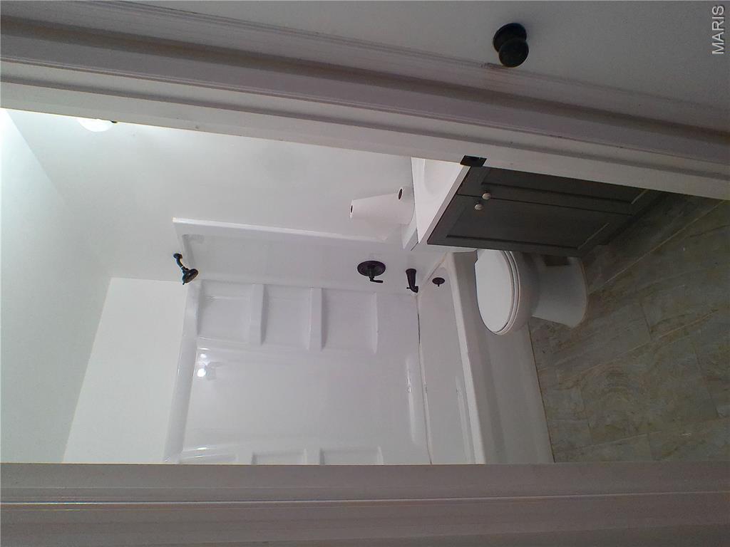 338 Lancashire Road St. Louis, MO 63137 - Photo 12 of 18