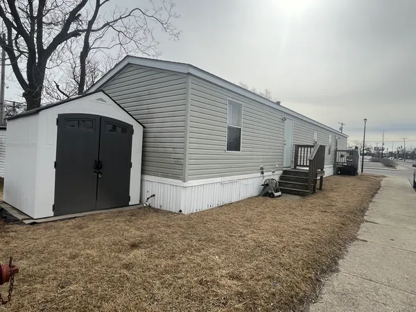 $36,900 | 501 Jennifer Drive, Lynwood, IL 60411
